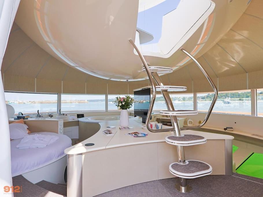 Anthenea Suite Hoteliere Flottante Perros-Guirec Dış mekan fotoğraf